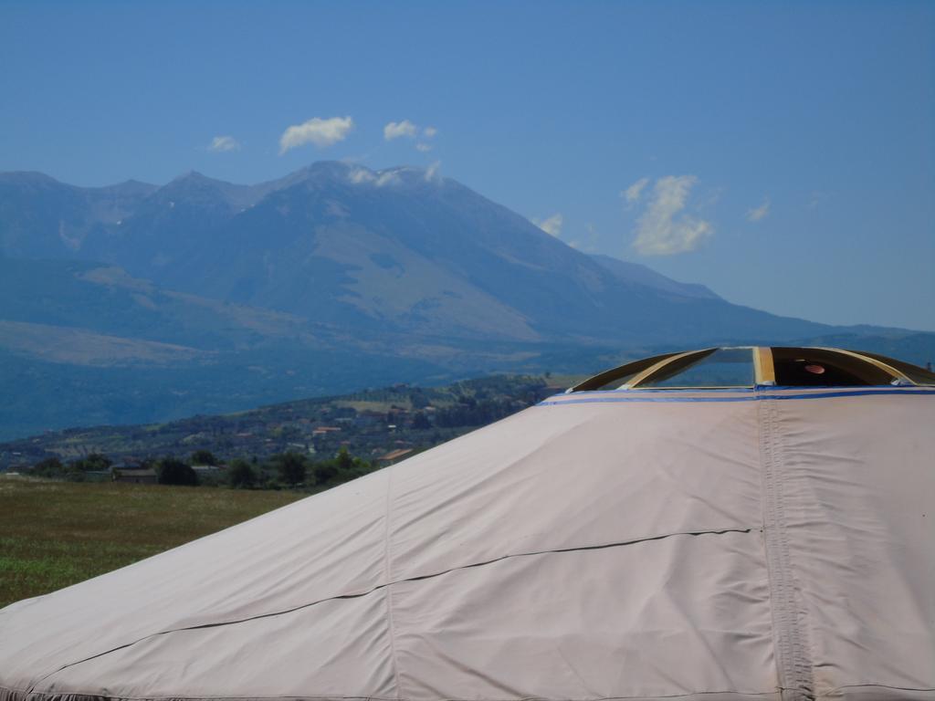 Glamping Abruzzo - The Yurt Hotel Catignano Buitenkant foto