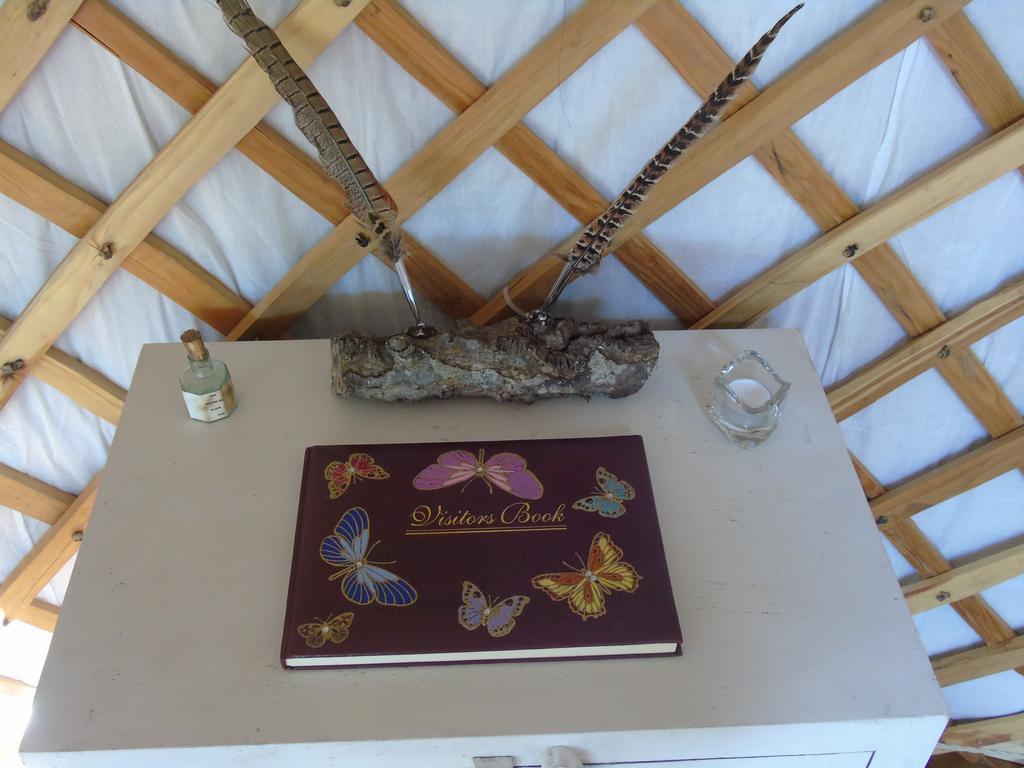 Glamping Abruzzo - The Yurt Hotel Catignano Buitenkant foto
