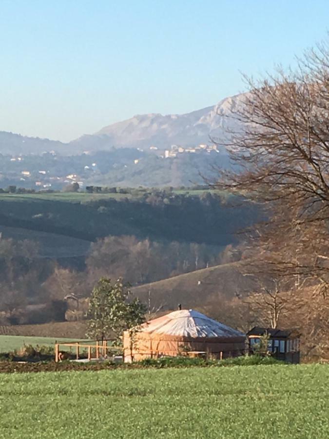 Glamping Abruzzo - The Yurt Hotel Catignano Buitenkant foto